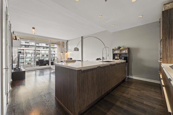 Photo 7 at 502 - 77 Walter Hardwick Avenue, False Creek, Vancouver West