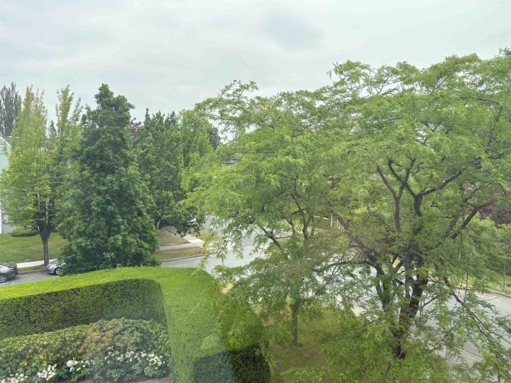 Photo 7 at 305 - 6076 Tisdall Street, Oakridge VW, Vancouver West