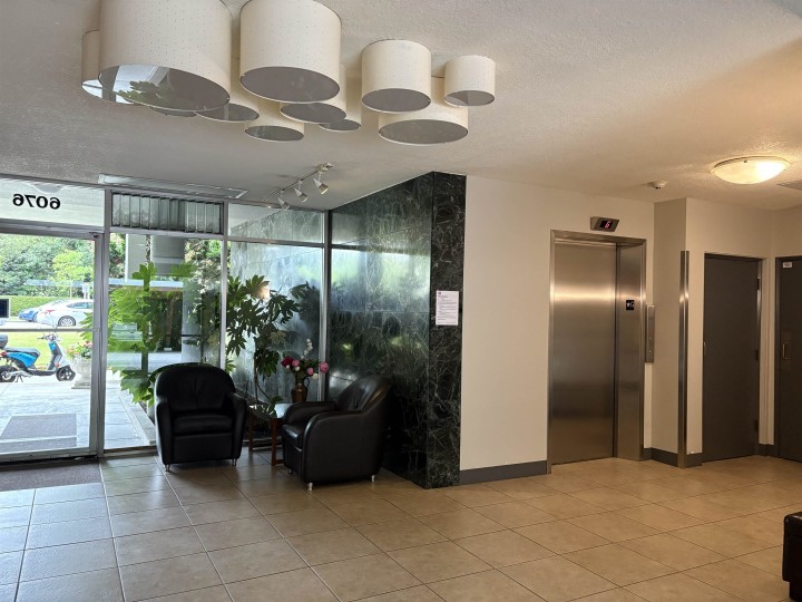 Photo 4 at 305 - 6076 Tisdall Street, Oakridge VW, Vancouver West