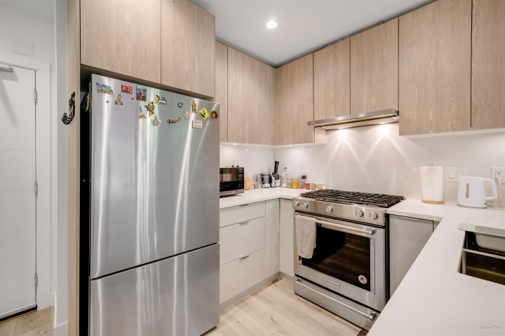 Photo 2 at 207 - 128 E 8th Street, Central Lonsdale, North Vancouver