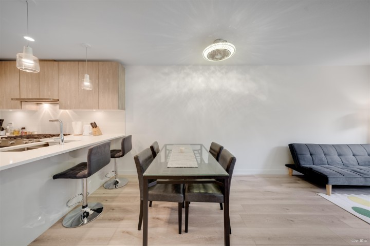 Photo 6 at 207 - 128 E 8th Street, Central Lonsdale, North Vancouver