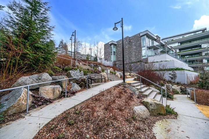 Photo 32 at 203 - 788 Arthur Erickson Place, Park Royal, West Vancouver