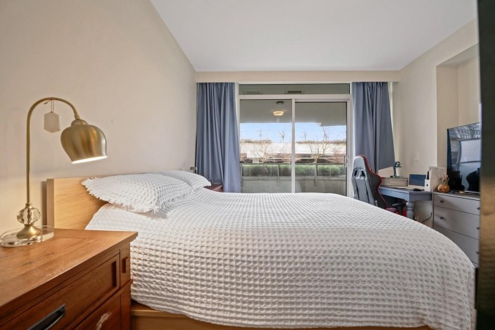 Photo 8 at 203 - 788 Arthur Erickson Place, Park Royal, West Vancouver