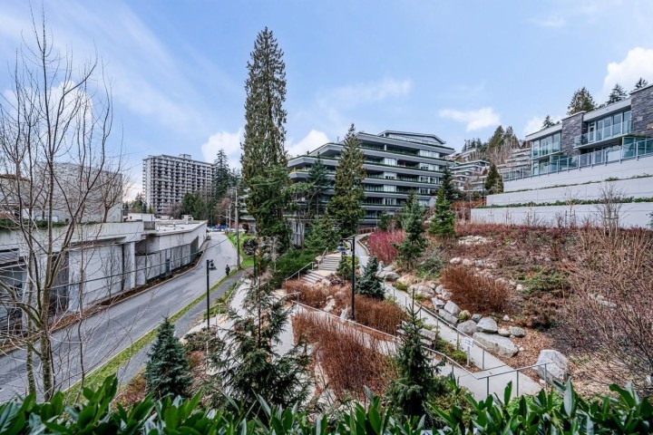 Photo 21 at 203 - 788 Arthur Erickson Place, Park Royal, West Vancouver