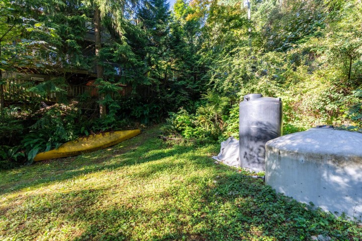 Photo 22 at 316 Sasamat Lane, Woodlands-Sunshine-Cascade, North Vancouver