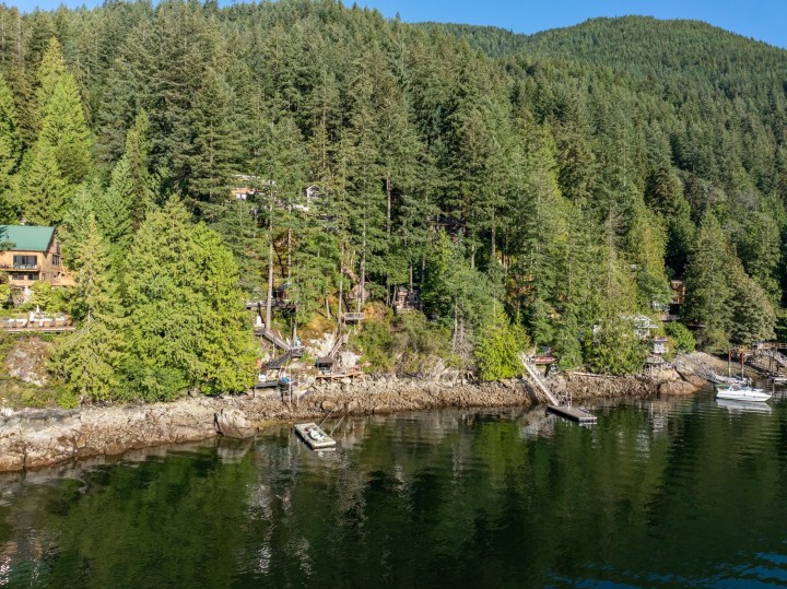 Photo 33 at 316 Sasamat Lane, Woodlands-Sunshine-Cascade, North Vancouver