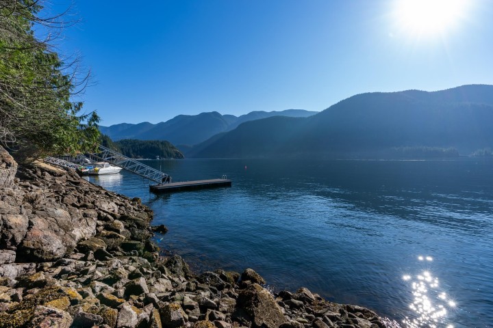 Photo 11 at 316 Sasamat Lane, Woodlands-Sunshine-Cascade, North Vancouver