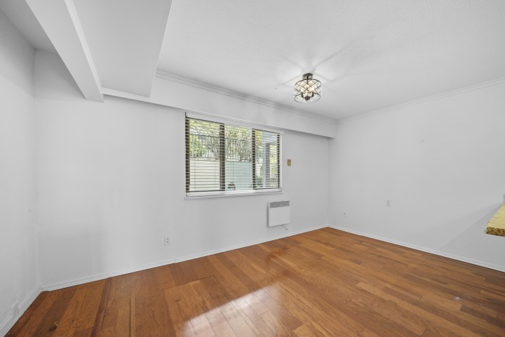 Photo 6 at 6 - 2206 Folkestone Way, Panorama Village, West Vancouver