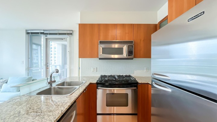 Photo 10 at 809 - 822 Seymour Street, Downtown VW, Vancouver West