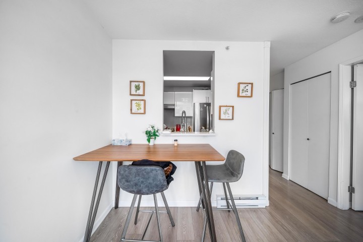 Photo 7 at 1604 - 811 Helmcken Street, Downtown VW, Vancouver West