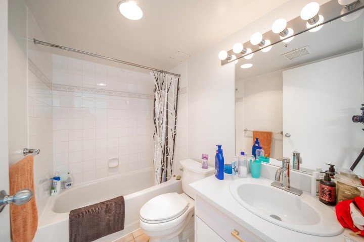 Photo 11 at 1604 - 811 Helmcken Street, Downtown VW, Vancouver West