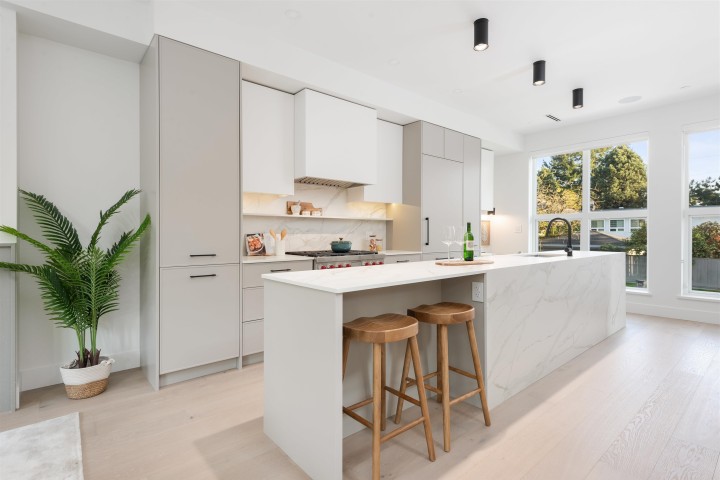 Photo 7 at 1493 W 52nd Avenue, South Granville, Vancouver West