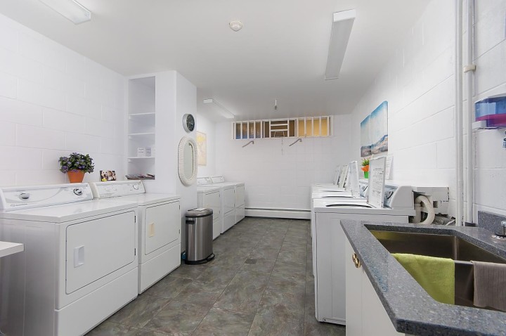 Photo 32 at 108 - 1425 Esquimalt Avenue, Ambleside, West Vancouver