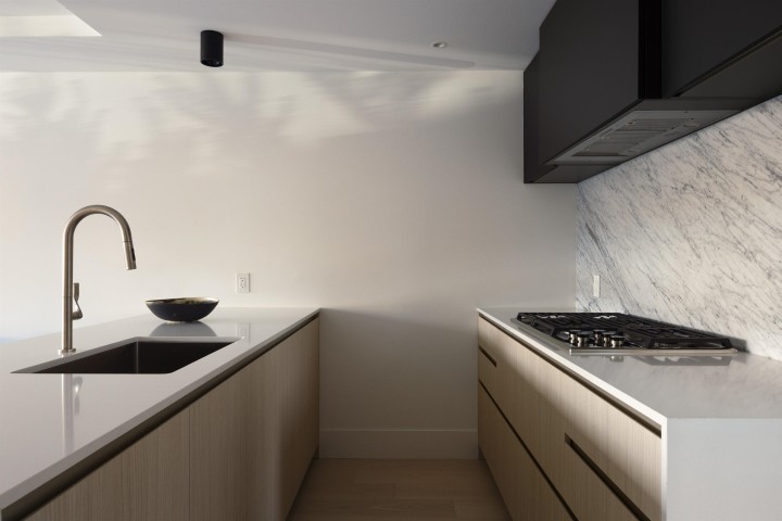 Photo 4 at 772 W 27th Avenue, Cambie, Vancouver West