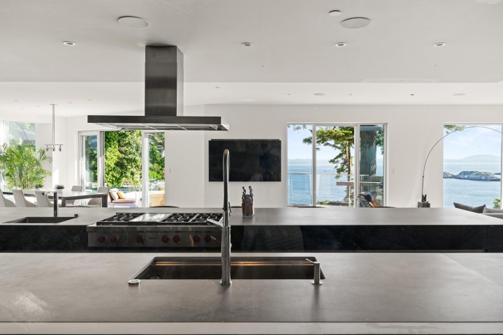 Photo 14 at 5225 Gulf Place, Caulfeild, West Vancouver