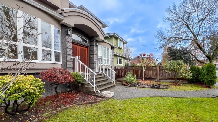 Photo 2 at 2813 W 21st Avenue, Arbutus, Vancouver West