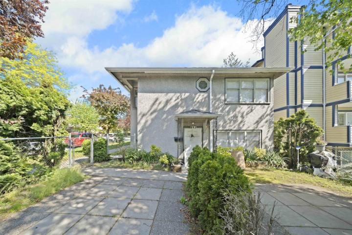 Photo 1 at 8594 Fremlin Street, Marpole, Vancouver West