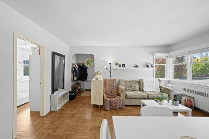 Photo 5 at 8594 Fremlin Street, Marpole, Vancouver West