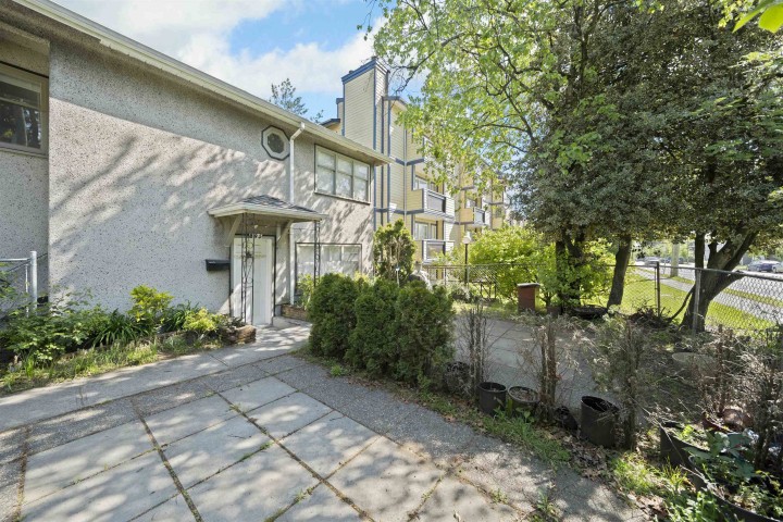 Photo 14 at 8594 Fremlin Street, Marpole, Vancouver West