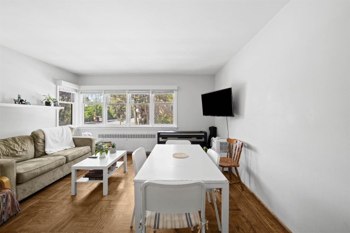 Photo 4 at 8594 Fremlin Street, Marpole, Vancouver West