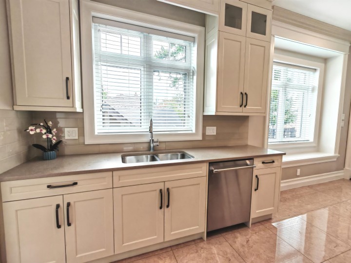 Photo 9 at 3520 W 37th Avenue, Dunbar, Vancouver West