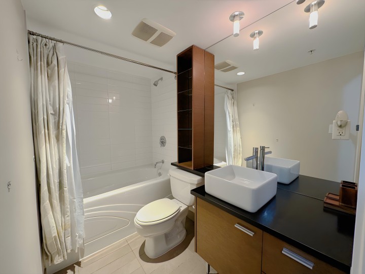 Photo 15 at 1506 - 980 Cooperage Way, Yaletown, Vancouver West