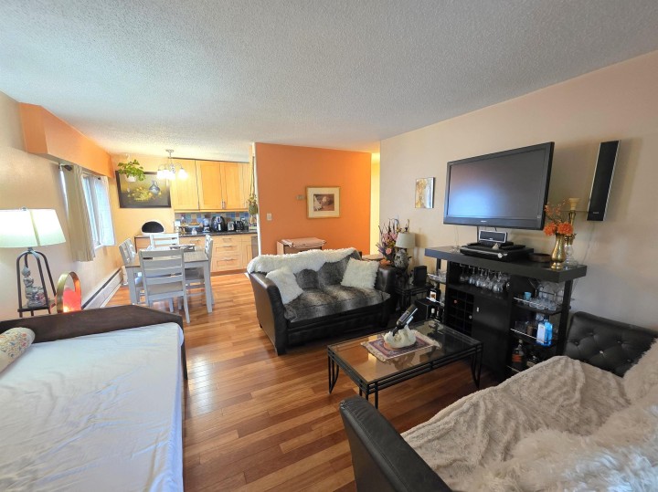 Photo 4 at 309 - 225 W 3rd Street, Lower Lonsdale, North Vancouver