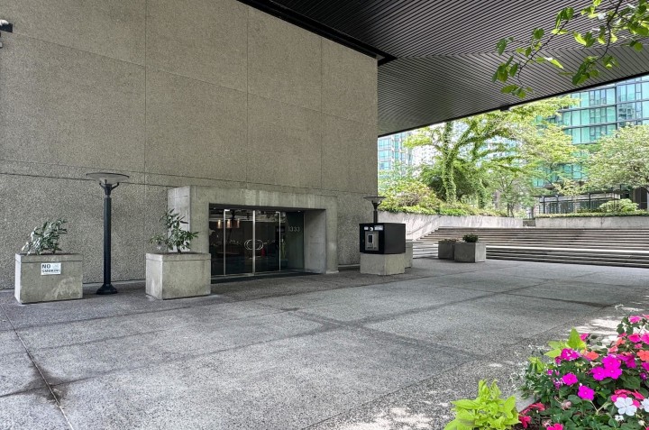 Photo 2 at 409 - 1333 W Georgia Street, Coal Harbour, Vancouver West