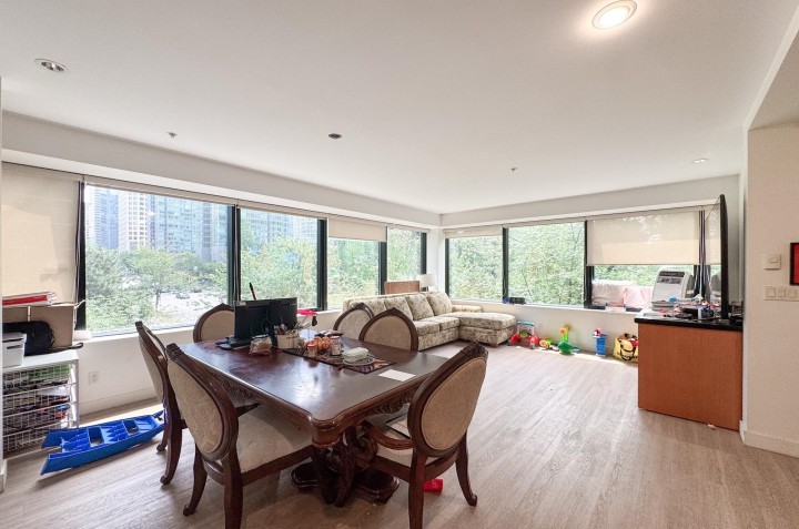 Photo 6 at 409 - 1333 W Georgia Street, Coal Harbour, Vancouver West