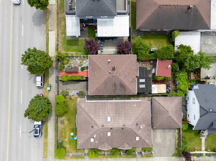 Photo 19 at 7429 Fraser Street, South Vancouver, Vancouver East