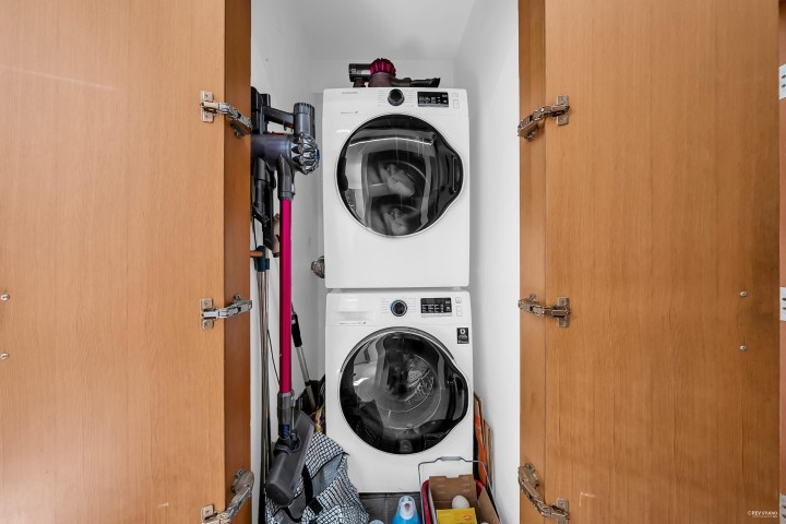 Photo 26 at 1106 Ironwork Passage, False Creek, Vancouver West