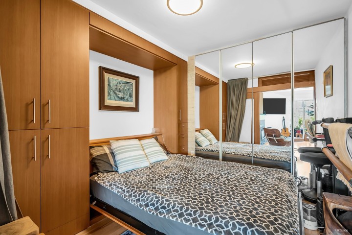 Photo 14 at 1106 Ironwork Passage, False Creek, Vancouver West