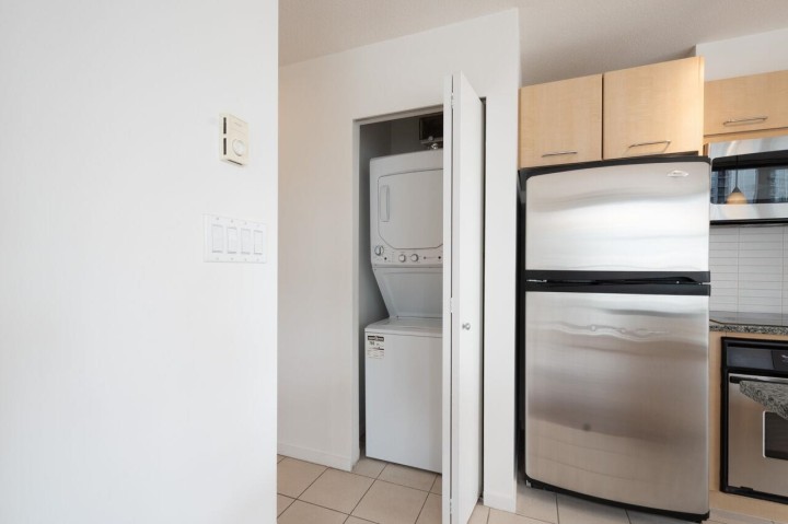 Photo 16 at 708 - 1199 Seymour Street, Downtown VW, Vancouver West