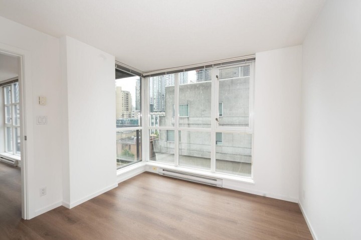 Photo 12 at 708 - 1199 Seymour Street, Downtown VW, Vancouver West