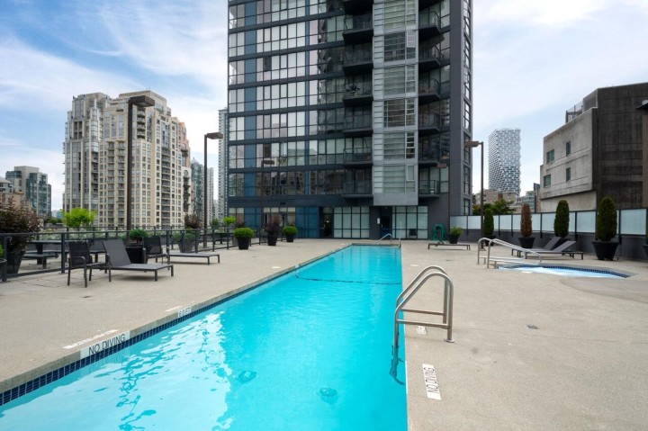 Photo 19 at 708 - 1199 Seymour Street, Downtown VW, Vancouver West