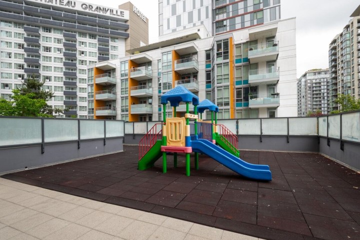 Photo 25 at 708 - 1199 Seymour Street, Downtown VW, Vancouver West