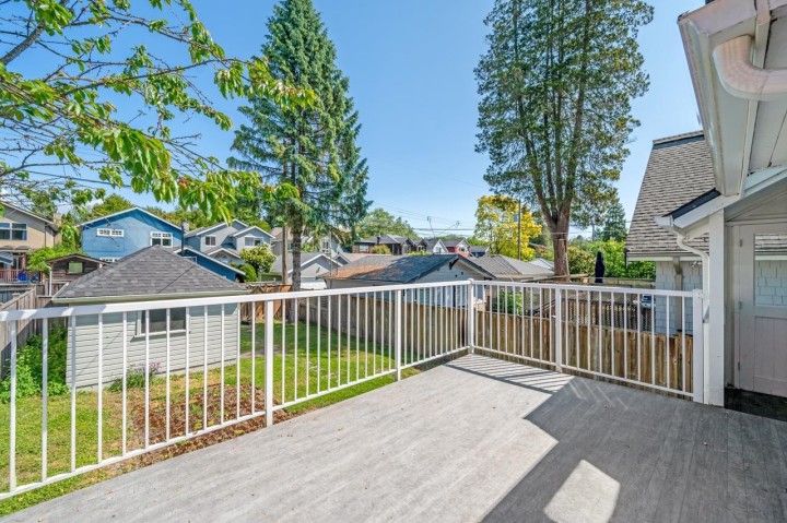 Photo 18 at 4343 W 15th Avenue, Point Grey, Vancouver West