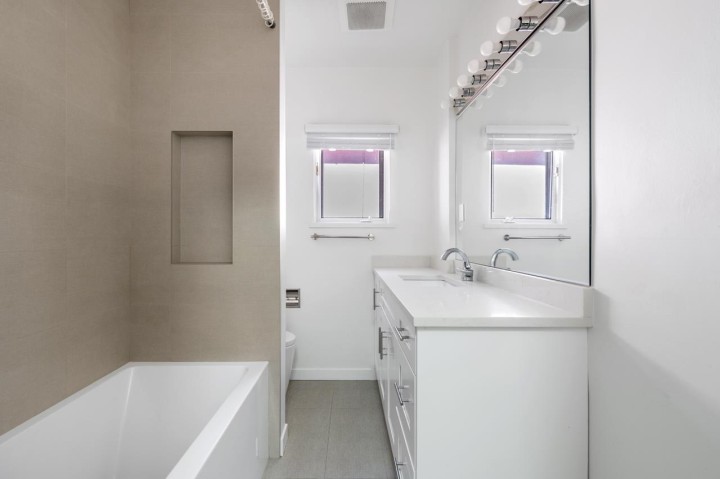 Photo 11 at 4343 W 15th Avenue, Point Grey, Vancouver West