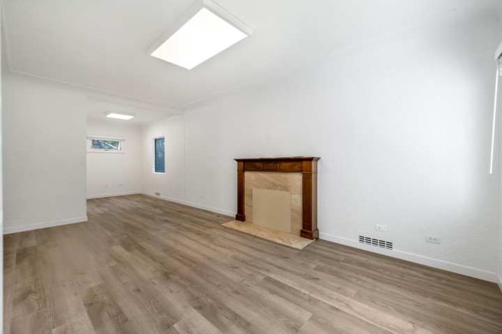 Photo 4 at 4343 W 15th Avenue, Point Grey, Vancouver West