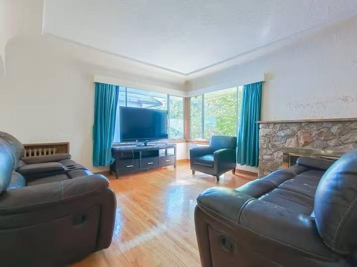 Photo 2 at 2134 W 53rd Avenue, S.W. Marine, Vancouver West