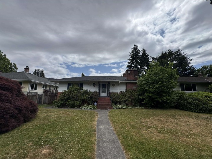 Photo 1 at 2134 W 53rd Avenue, S.W. Marine, Vancouver West
