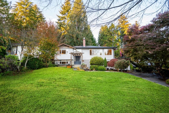 Photo 5 at 1358 E 14th Street, Westlynn, North Vancouver