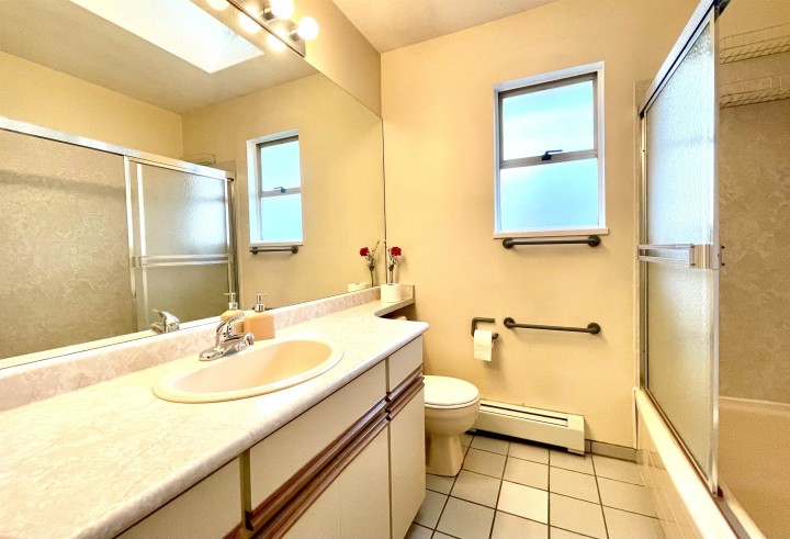 Photo 23 at 937 W 18th Avenue, Cambie, Vancouver West