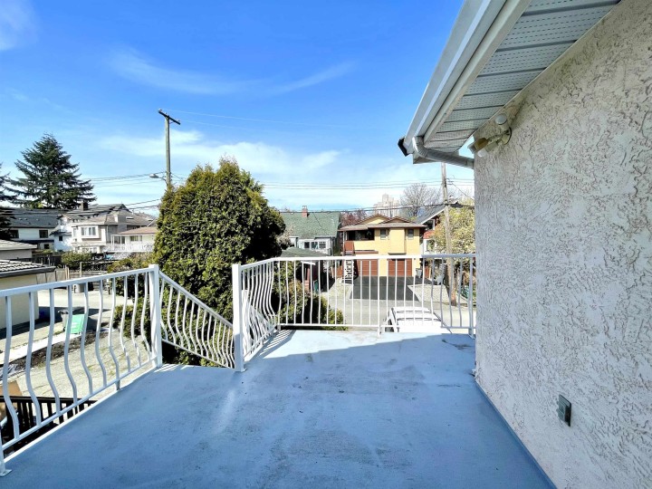 Photo 18 at 937 W 18th Avenue, Cambie, Vancouver West