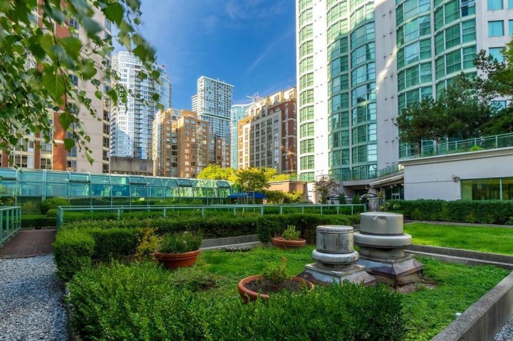 Photo 30 at 2405 - 888 Hamilton Street, Downtown VW, Vancouver West