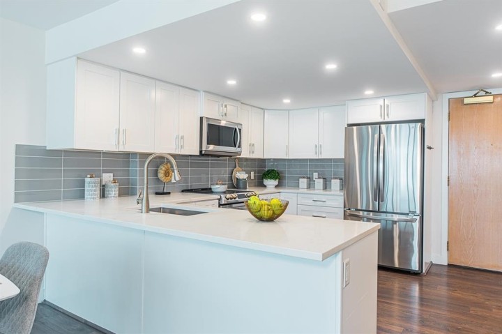 Photo 8 at 2405 - 888 Hamilton Street, Downtown VW, Vancouver West