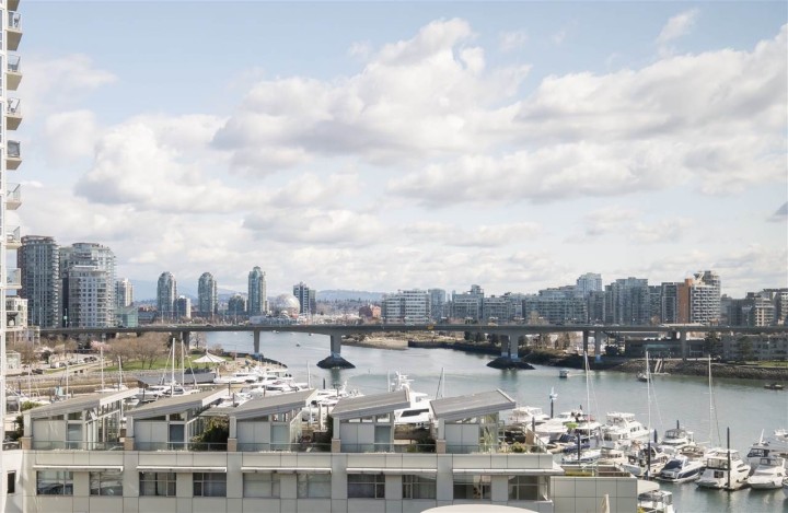 Photo 3 at 907 - 1288 Marinaside Crescent, Yaletown, Vancouver West