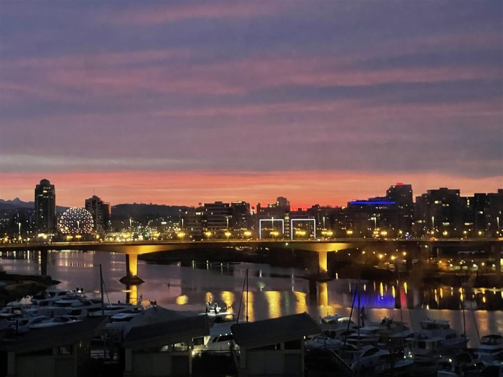 Photo 31 at 907 - 1288 Marinaside Crescent, Yaletown, Vancouver West