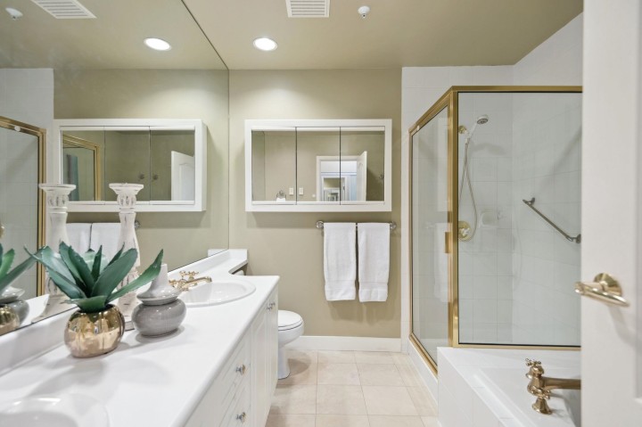 Photo 17 at 216 - 5735 Hampton Place, University VW, Vancouver West