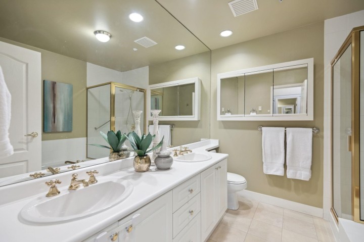 Photo 16 at 216 - 5735 Hampton Place, University VW, Vancouver West